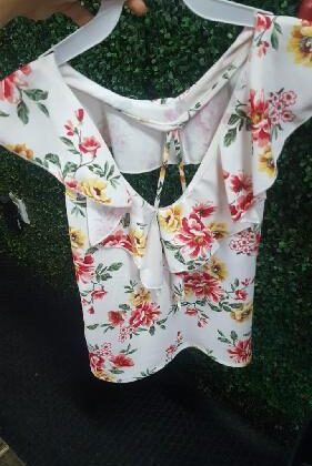 BLUSA CHEEKY FLORES AMARILLAS/ROJAS