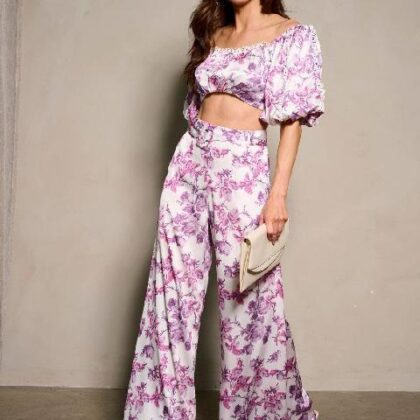 SET BLANCO FLORAL PURPURA CROP MNG GLOBO