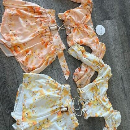 SET SALMON FLORAL TOP PECHO AJUSTABLE L