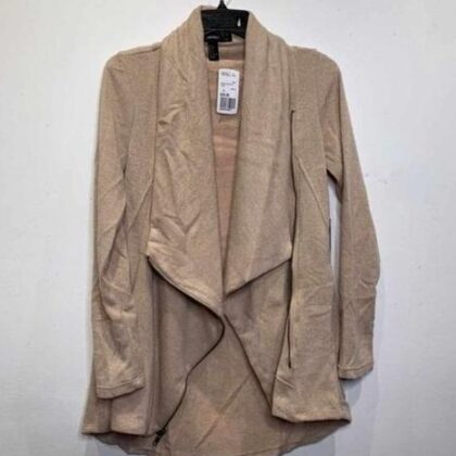 SUETER F21 CON CAPUCHA BEIGE